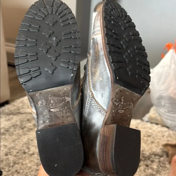 Stylish Gray and Red Women's Boots - Picture 5 of 5